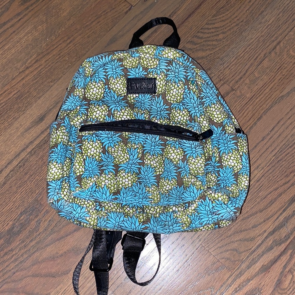 mini pineapple backpack